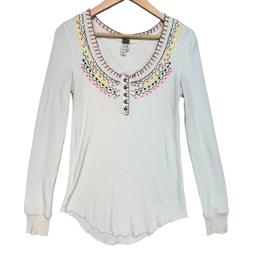 We The Free Free People White Waffle Knit Embroidered Henley Thermal Top‎ Large